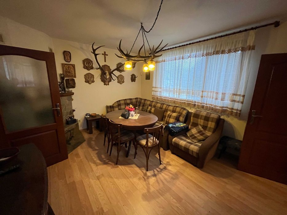 Дава се под наем Къща в с. Средногорово, Област Стара Загора - 150 кв.м за 398.82 € - Снимка #2