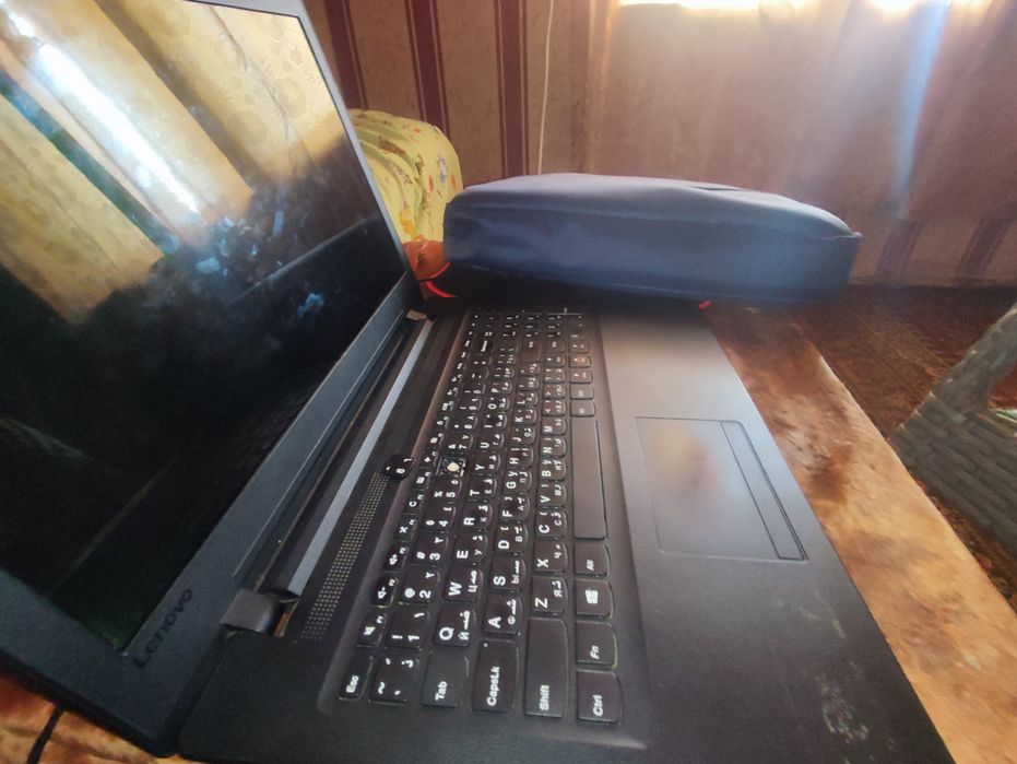 Продам ноутбук Lenovo IdeaPad 110-15IBR (HDD 500 ГБ / 2 ГБ ОЗУ). Идеал