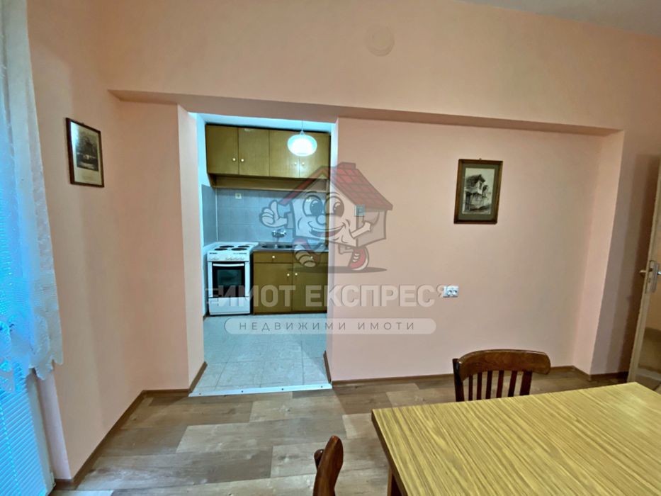 Дава се под наем Двустаен апартамент в Асеновград - 60 кв.м за 229.5 € - Снимка #4