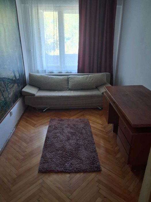 Inchiriez apartament 3 camere zona Dacia
