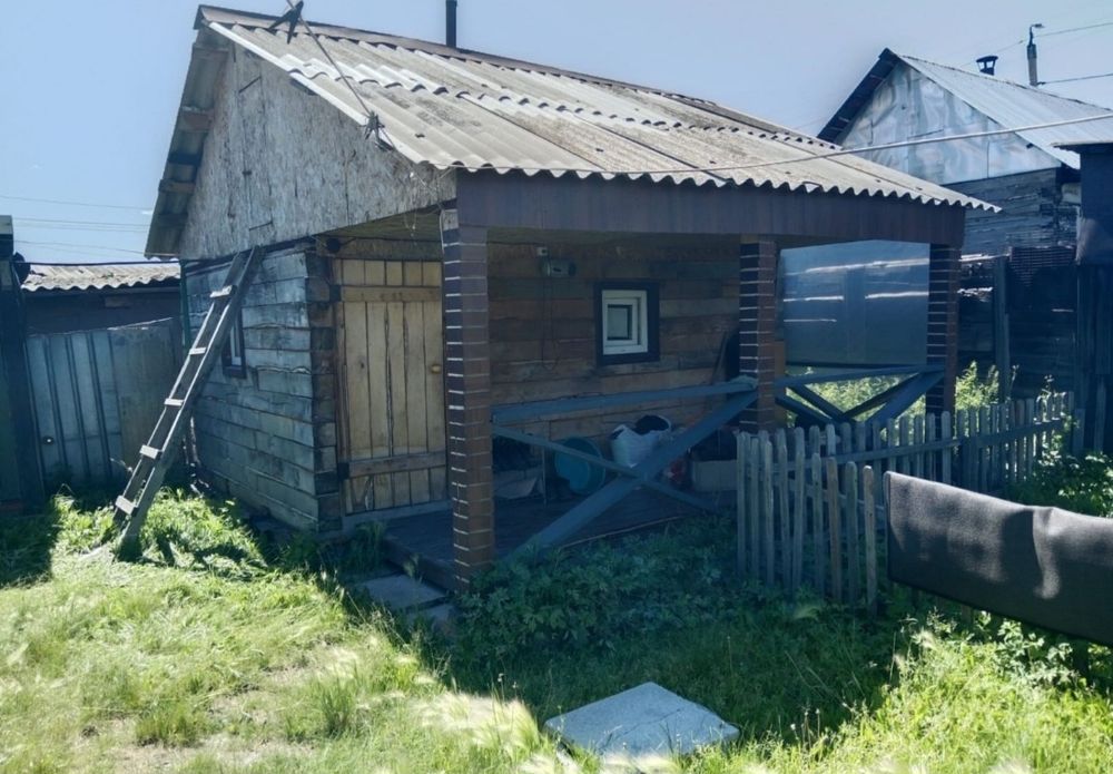 Продам отдельностоящий дом. Бензострой