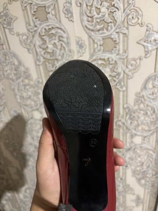Продам туфли Lisette