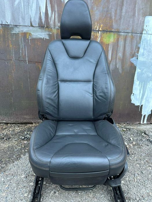 Предни седалки за Волво ХЦ60