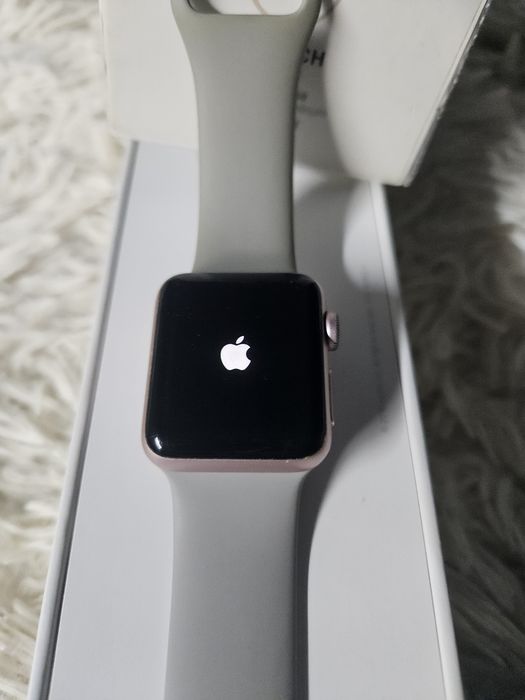 Продам apple watch 2 series