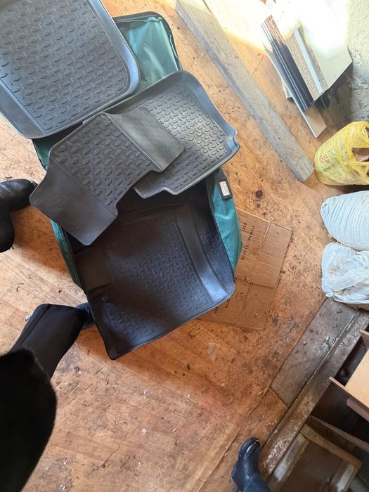 Сатылымда полик