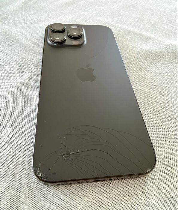 iPhone 16 Pro Max, Black Titanium, 256GB