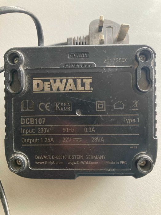 Зарядно DeWalt DCB107