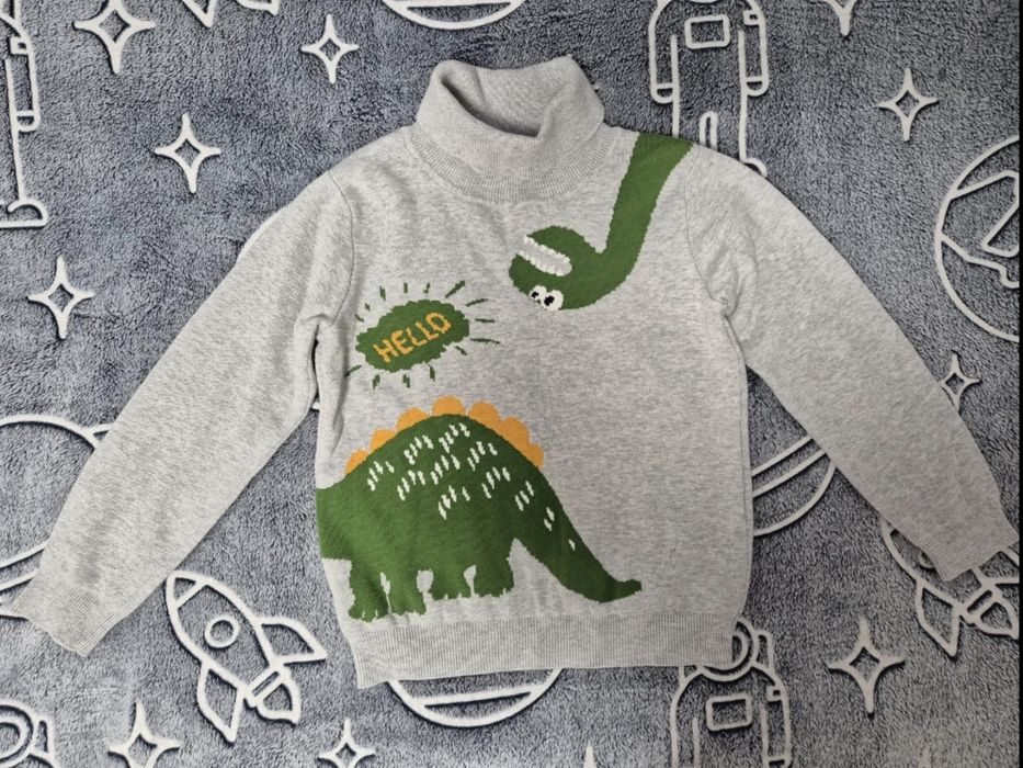 Рубашки и свитер на мальчика