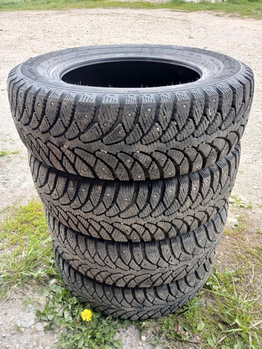 Продам приору седан