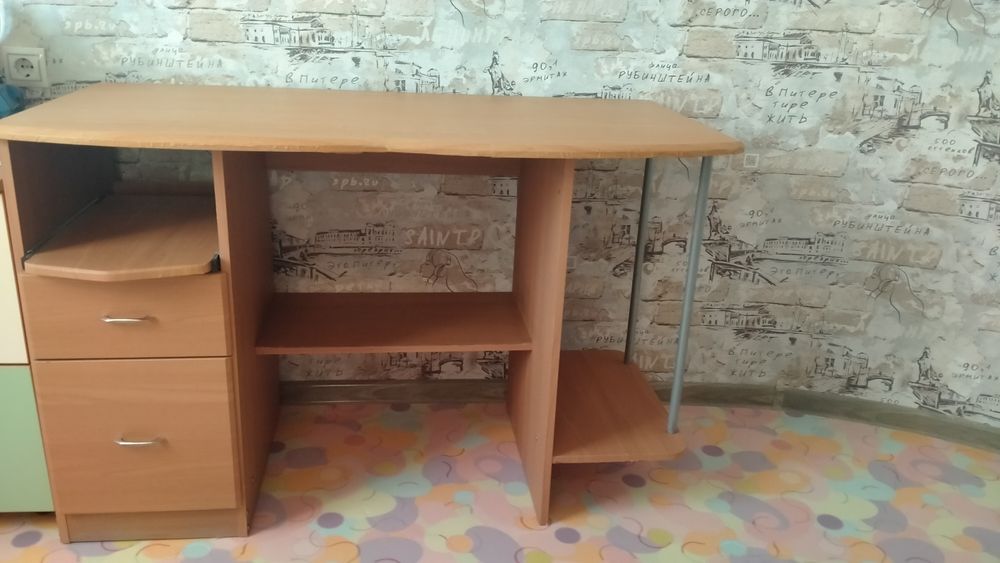 Стол    школьный