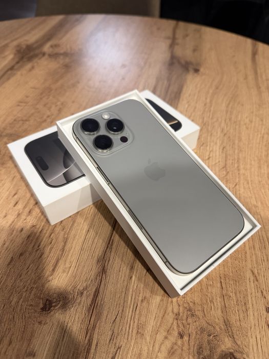 iPhone 16 Pro Titanium на гарантии