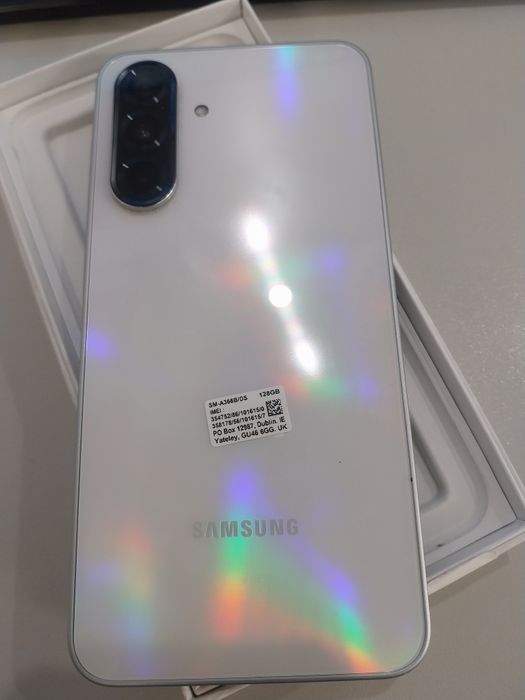 Samsung A36 заключен от оператор