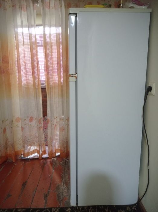 Холодилник Аристон Матор