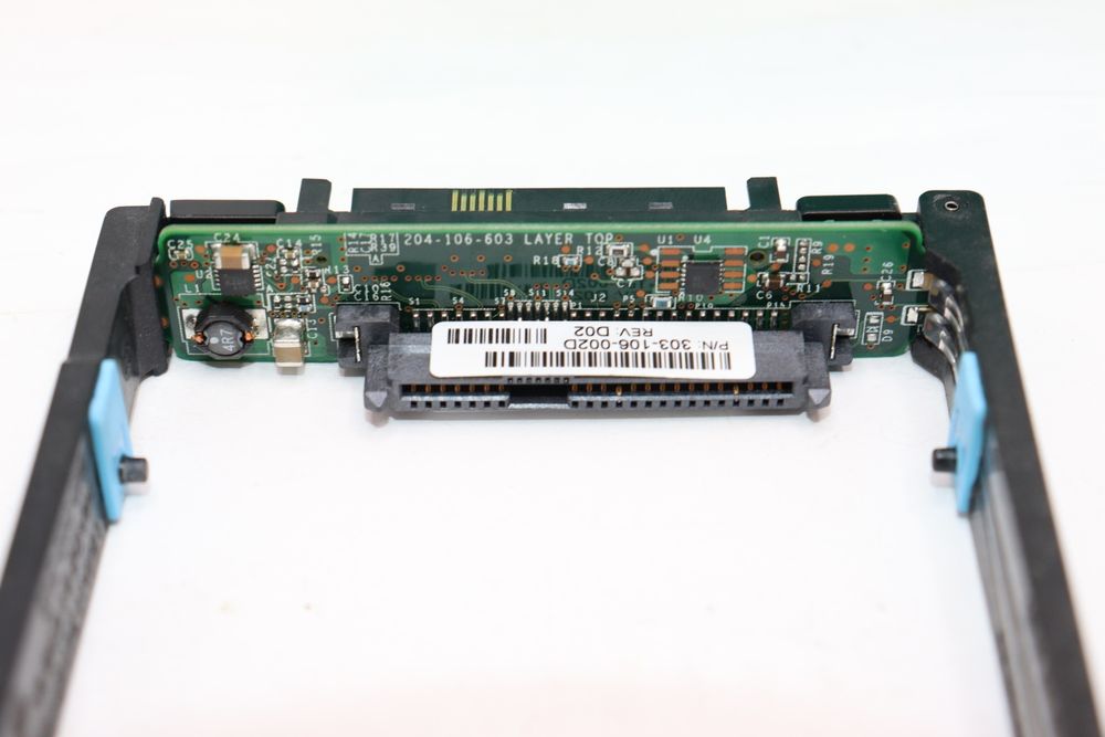 Caddy SAS 2.5" + Interposer Server Dell EMC VNX/VNXe Protech 1 0 0 - 5 6 4 - 9 3 7 /3 0 3 - 1 0 6 - 0 0 2 d 
100-564-937
100-564-937