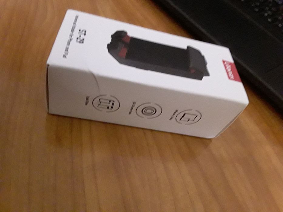 Качествени държачи за телефон или таблет. Аксесоари за фото и видео