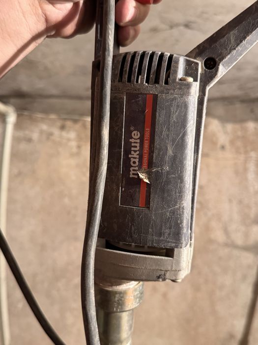 Бетоновибратор макуте