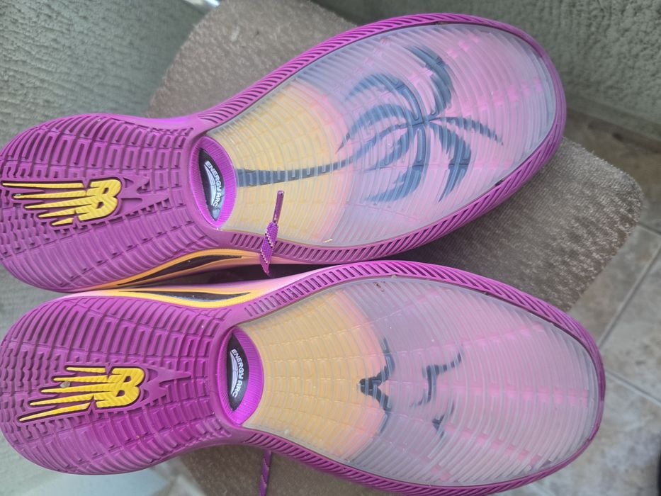 Продавам оригинални баскетболни обувки New Balance Kawhi 4