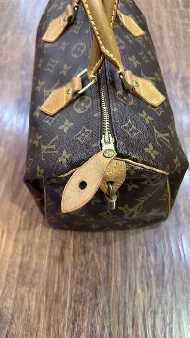 Louis Vuitton Speedy