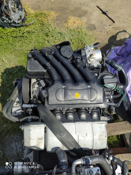 Двигатель на Volkswagen V 2.0 AZJ