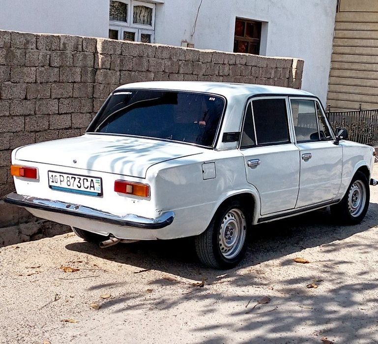Vaz Jiguli 21011