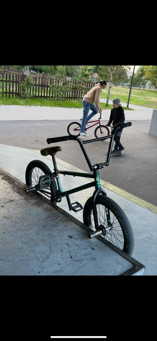 продам профиссиональный BMX торг есть!