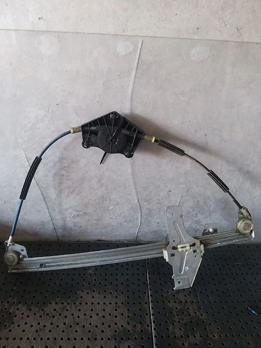 Macara geam electric dreapta fata peugeot 307 9634456880