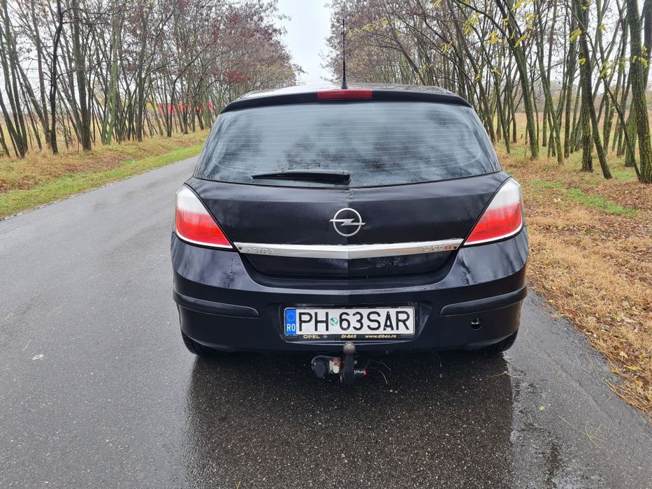 Plansa bord Opel Astra H , breck , hatchback , cabrio