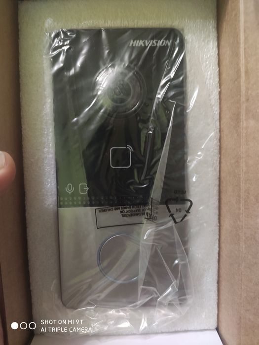 Видео домофон Hikvision