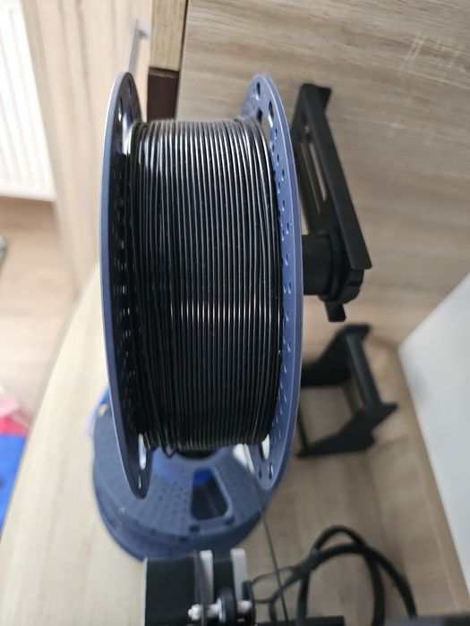 Imprimantă 3D Ender 3+ 1 rolă filament full și 2  role parțiale