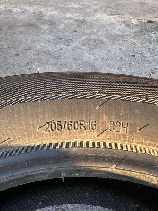 Продам покрышки новые радиус 16