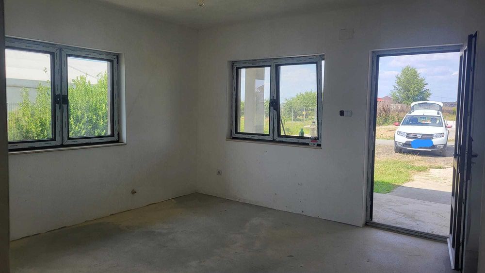 De vanzare casa semifinisata 101 mp Cihei, teren 428 mp neimprejmuit