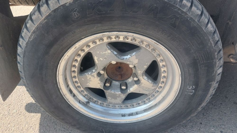 Диски с шинами на делику