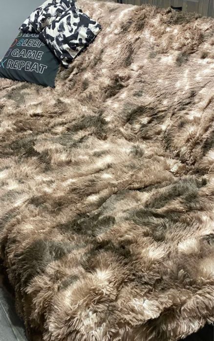 Плед пушистый большой