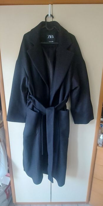 Ново вълнено палто Zara