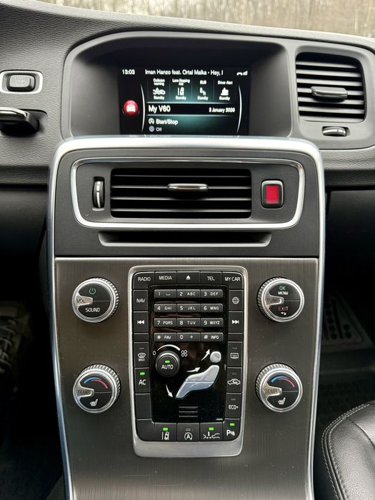 Volvo V60 Inscription D4 (An 2015)