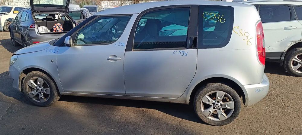 Dezmembrari / Dezmembrez Skoda Roomster Praktik (5J) [Fabr 2006-2015] 1.2 TSI CBZA cutie viteze manuala cod culoare LA7W