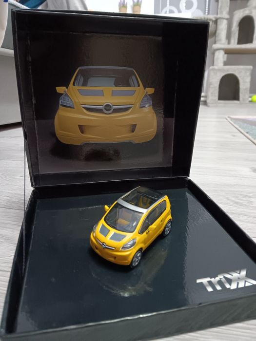 Macheta Opel Trixx 1 43