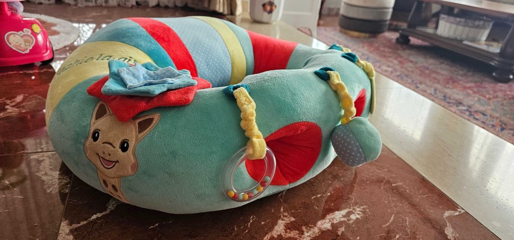 Пуф с активности Жирафчето Софи