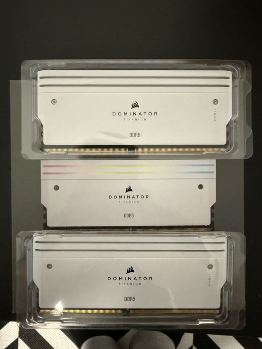 Kit 32gb DDR5 Corsair Dominator Titanium