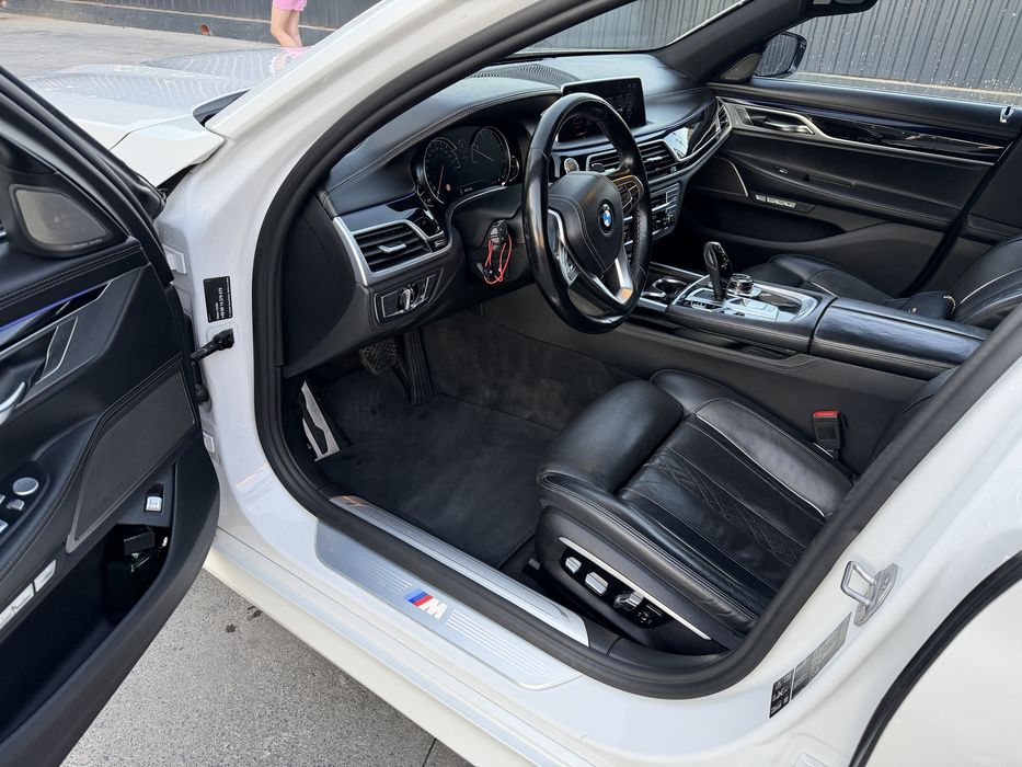 BMW g11 750LD  M