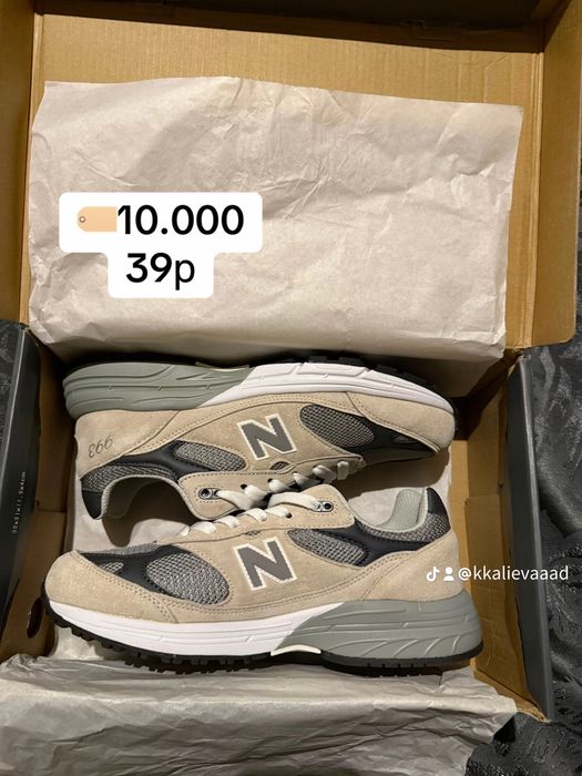 Стильные кроссовки весна-лето