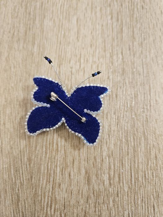 Продам брошки ручной работы