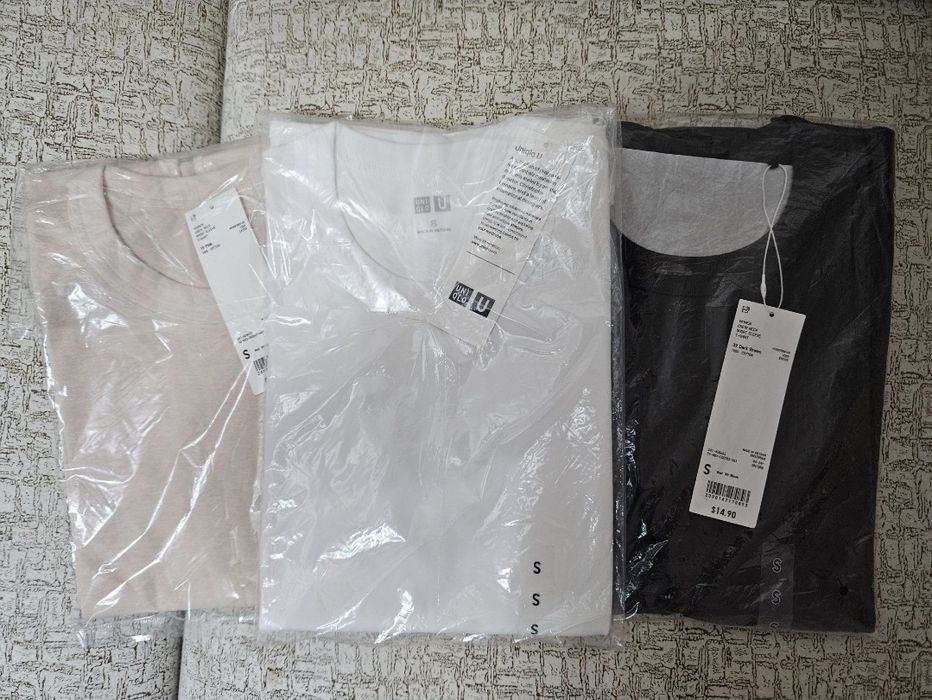 Футболки Uniqlo, Tommy