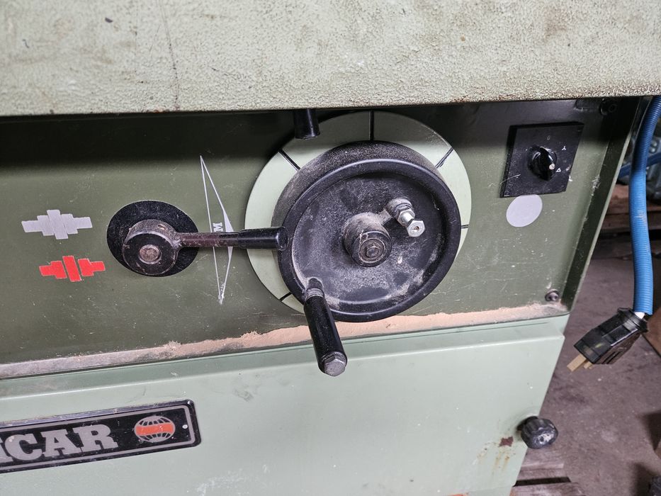 дървообработваща фреза с подавател 4 вида обороти