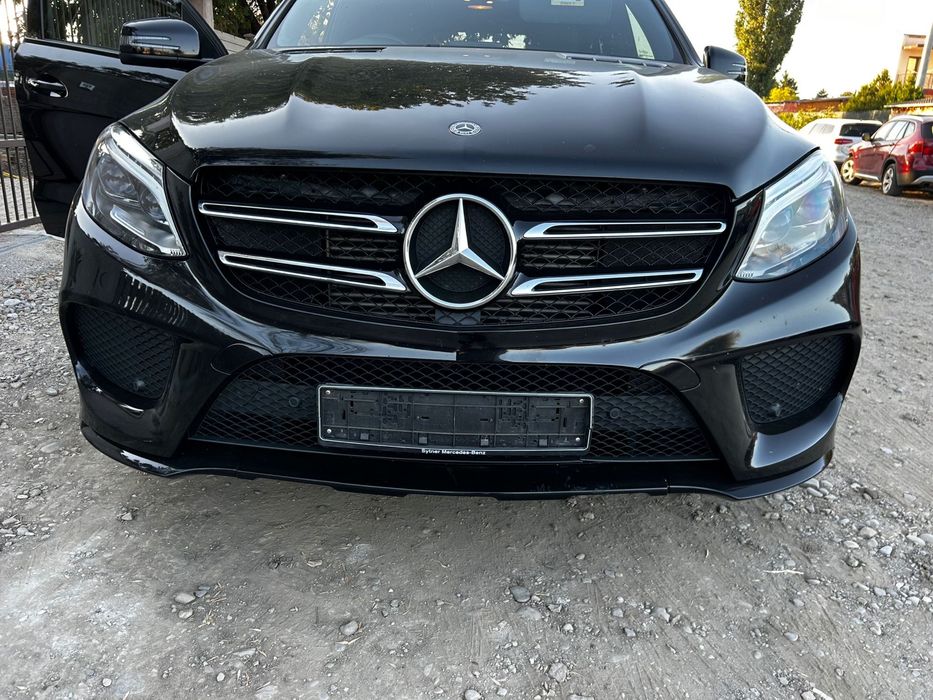 Capotă motor Mercedes GLE 2018 cu defect reparabil