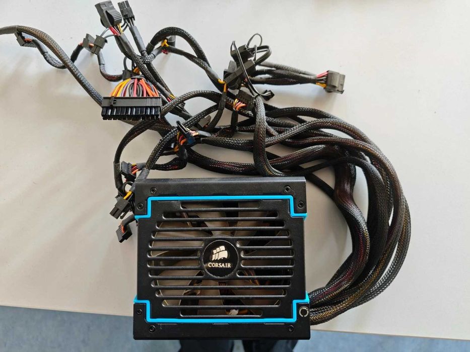 Компютърни захранвания 1600W 800W 750W