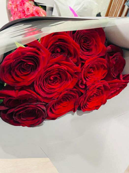 цветы розы свежие