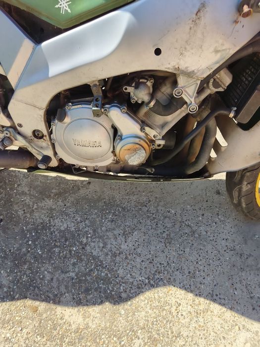 Yamaha FZR 600 R