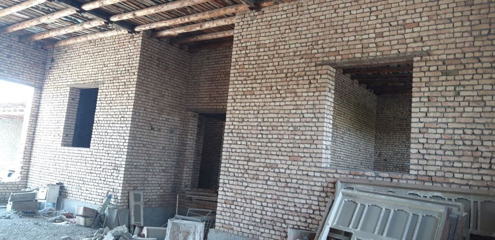 Ховли ,уй ,жой сотилади