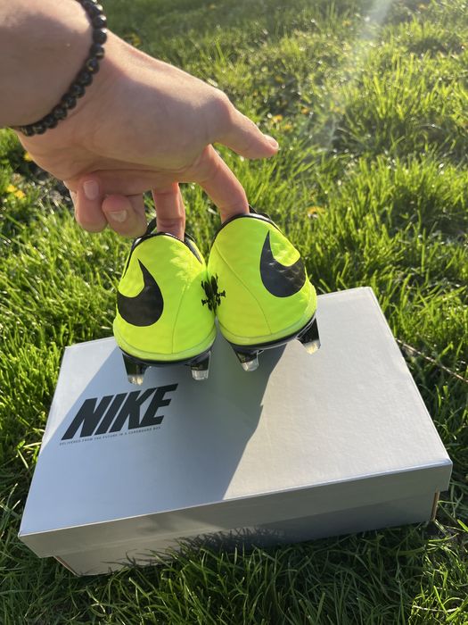 Neymar rare Nike Hypervenom